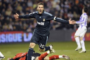 爱游戏娱乐-皇家马德里抢七大战爆冷本菲卡，格列兹曼砍下16记关键球，全场沸腾